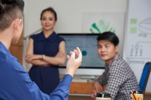 Pengembangan Keterampilan (Upskilling & Reskilling) untuk Masa Depan Pekerjaan